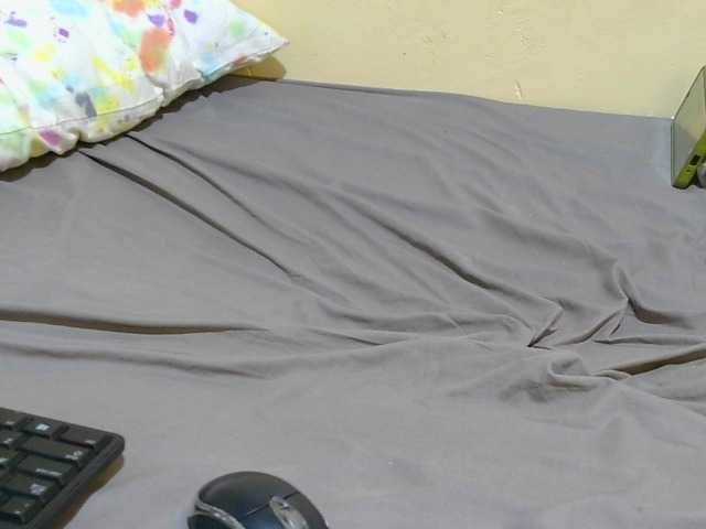 Petitebunni live cam on BongaCams