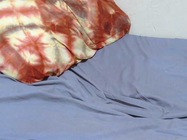 Petitebunni live webcam show