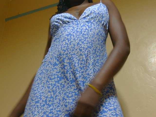 Petitebunni live cam on BongaCams
