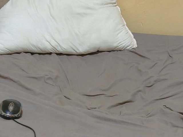 Petitebunni live cam on BongaCams