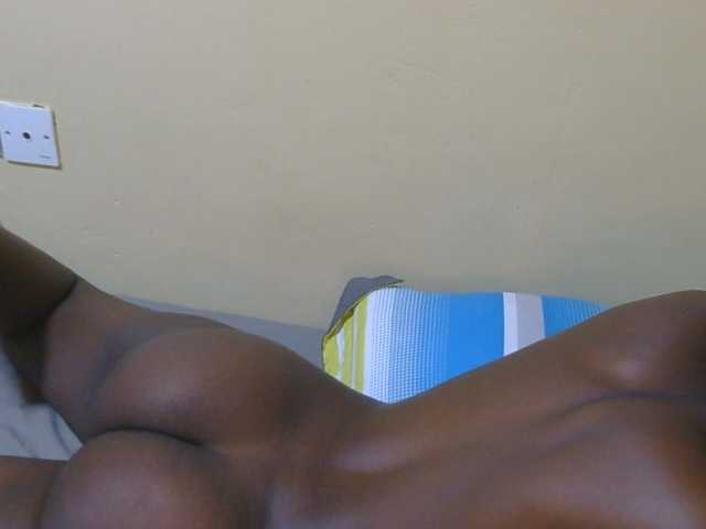 Petitebunni live cam on BongaCams