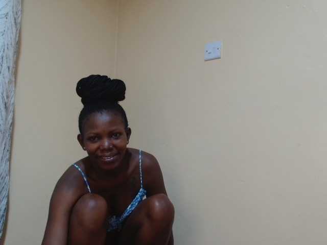 Petitebunni live cam on BongaCams