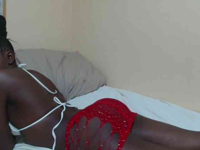 Petitebunni webcam
