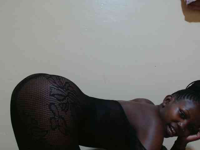 Petitebunni webcam