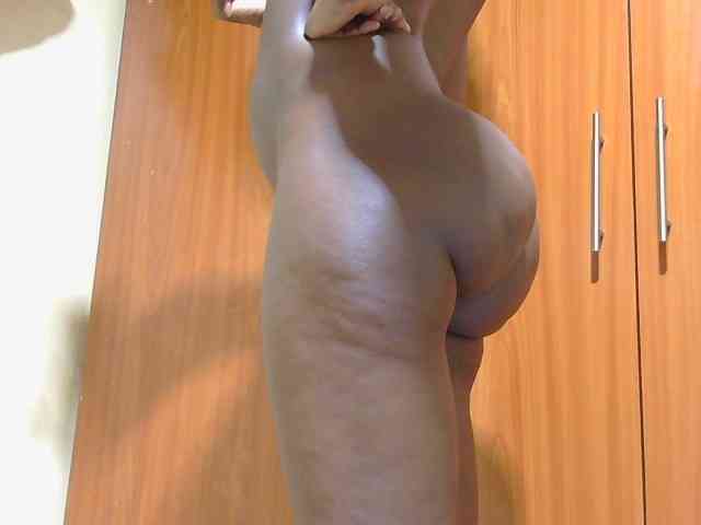 Petitebunni webcam