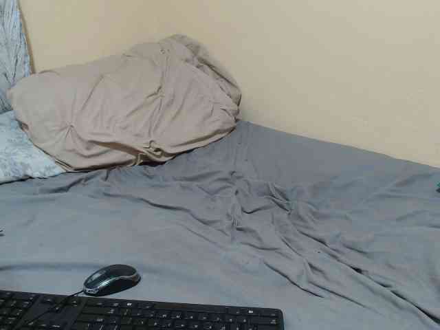 Petitebunni webcam