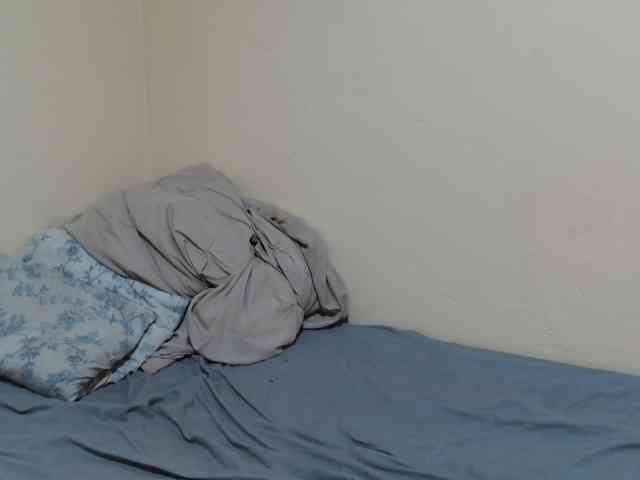 Petitebunni webcam