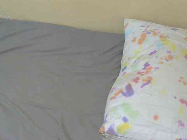 Petitebunni webcam