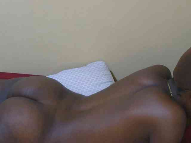 Petitebunni webcam