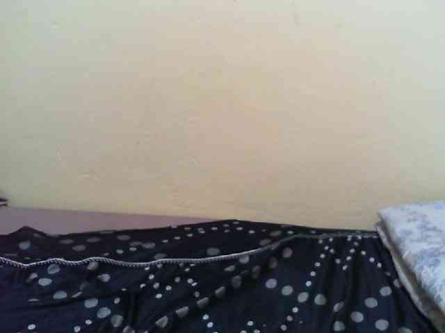 Petitebunni webcam