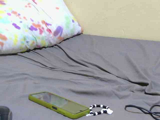 Petitebunni webcam