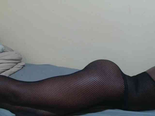 Petitebunni webcam