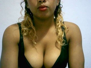 BelliBellaha's Live Webcam