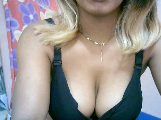 BelliBellaha live cam on BongaCams