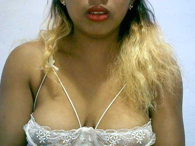 BelliBellaha live cam on BongaCams