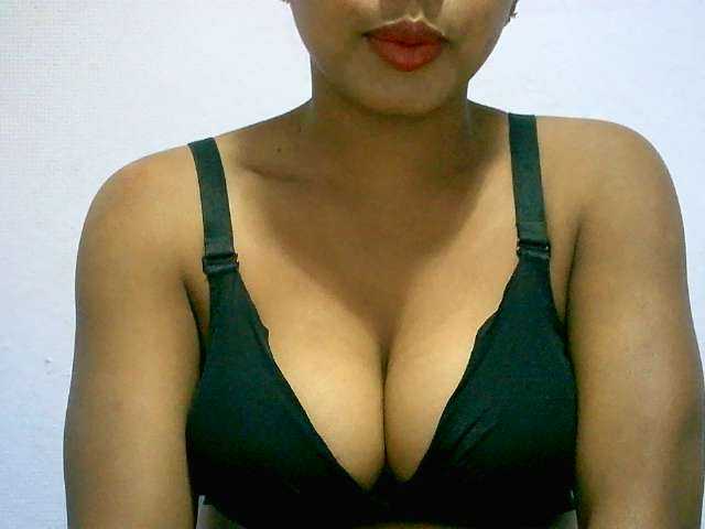 BelliBellaha live cam on BongaCams