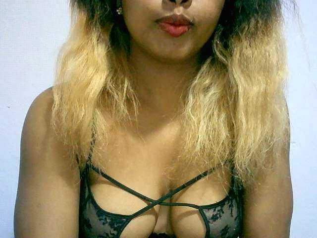 BelliBellaha live cam on BongaCams