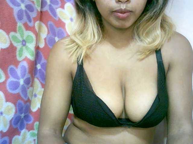 BelliBellaha, live now on BongaCams