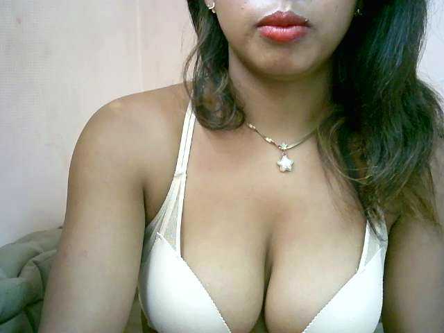 BelliBellaha live cam on BongaCams