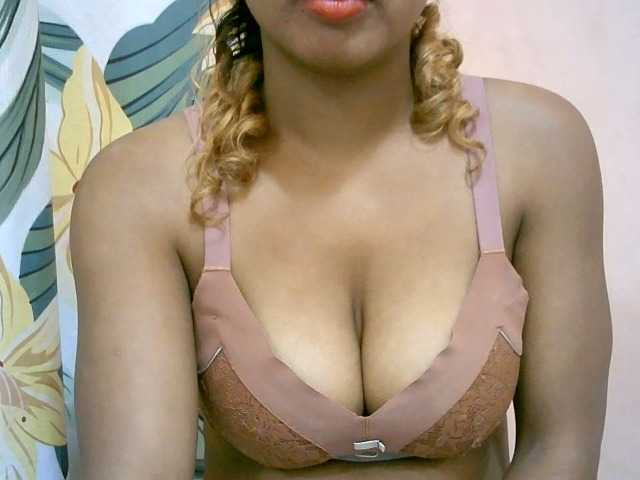 BelliBellaha live cam on BongaCams