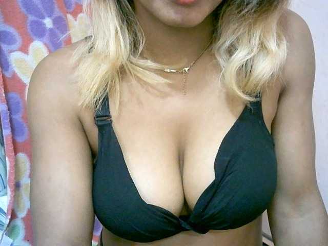 BelliBellaha live cam on BongaCams