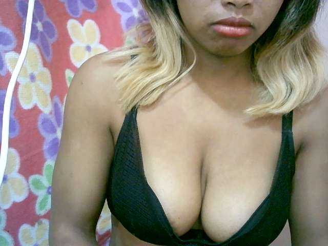 BelliBellaha live cam on BongaCams