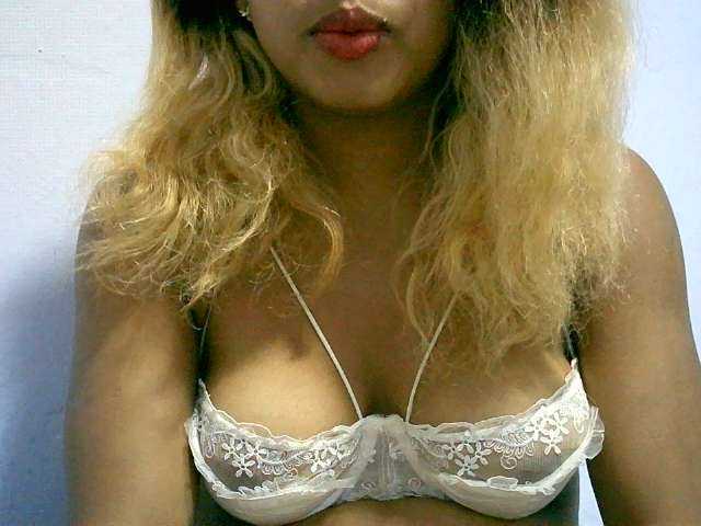 BelliBellaha live cam on BongaCams