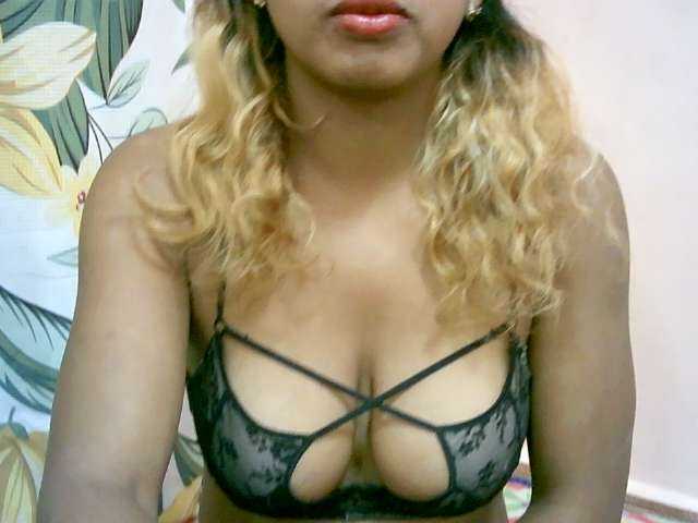 BelliBellaha live cam on BongaCams