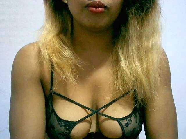 BelliBellaha live cam on BongaCams