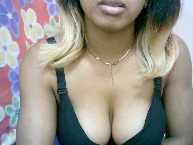 BelliBellaha live cam on BongaCams
