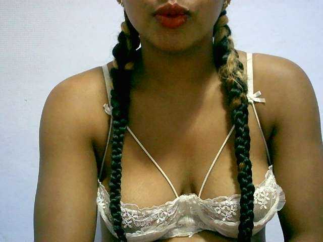 BelliBellaha live cam on BongaCams
