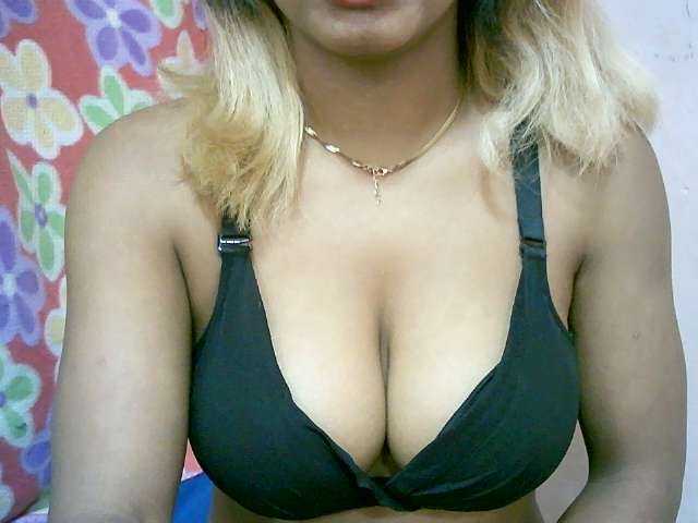BelliBellaha live cam on BongaCams