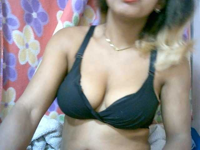 BelliBellaha live cam on BongaCams