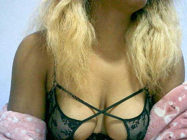 BelliBellaha live cam on BongaCams