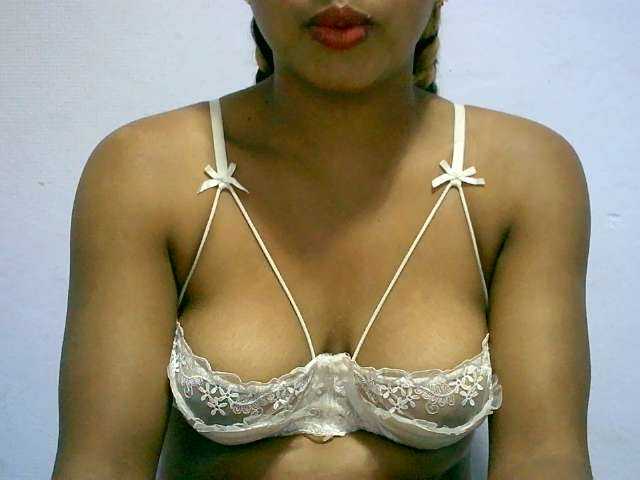 BelliBellaha live cam on BongaCams