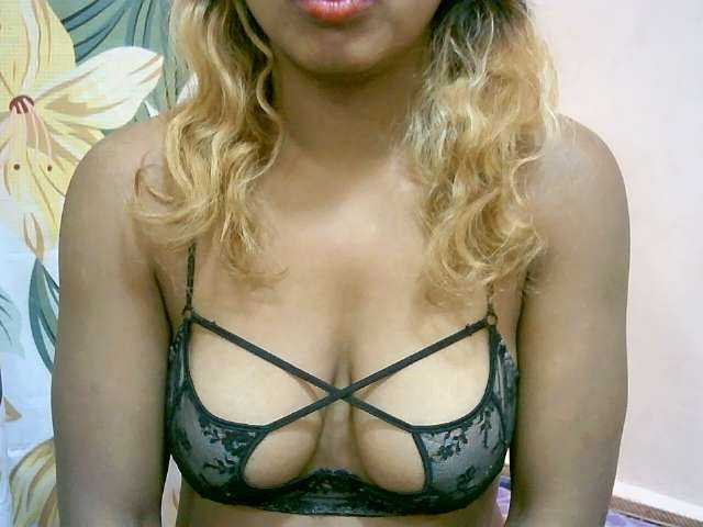 BelliBellaha live cam on BongaCams