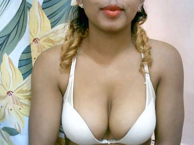 BelliBellaha live cam on BongaCams