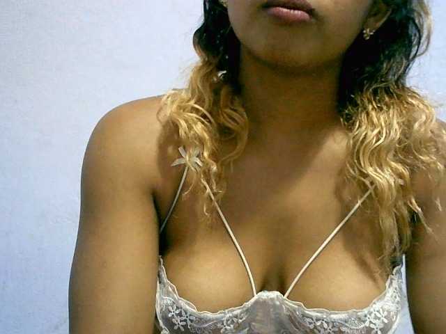 BelliBellaha live cam on BongaCams