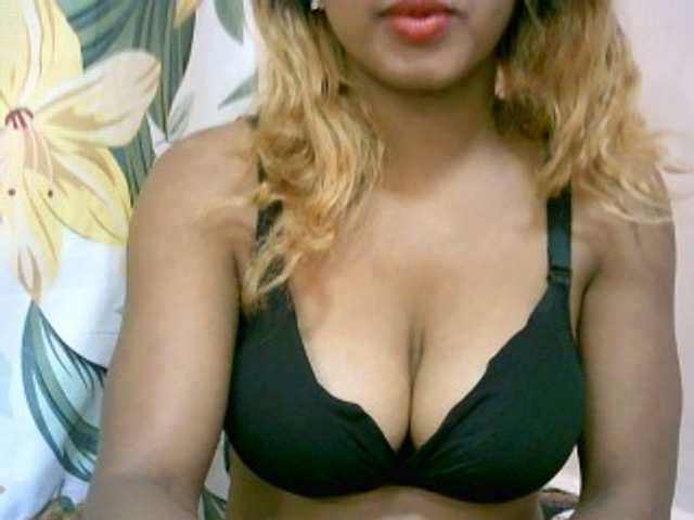 BelliBellaha live cam on BongaCams