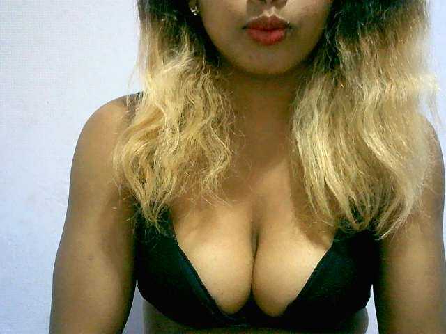 BelliBellaha live cam on BongaCams