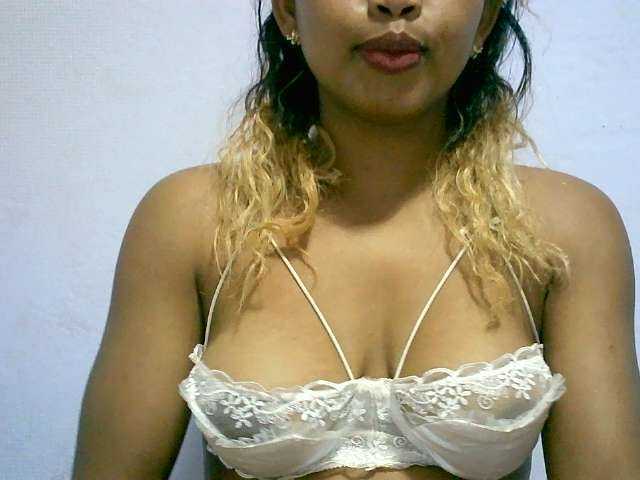 BelliBellaha live cam on BongaCams