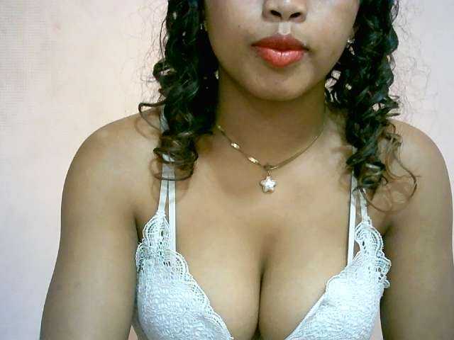BelliBellaha live cam on BongaCams