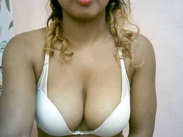 BelliBellaha live cam on BongaCams