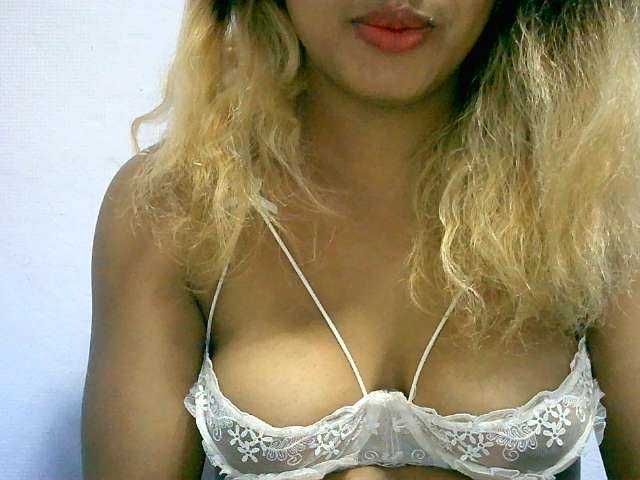 BelliBellaha live cam on BongaCams