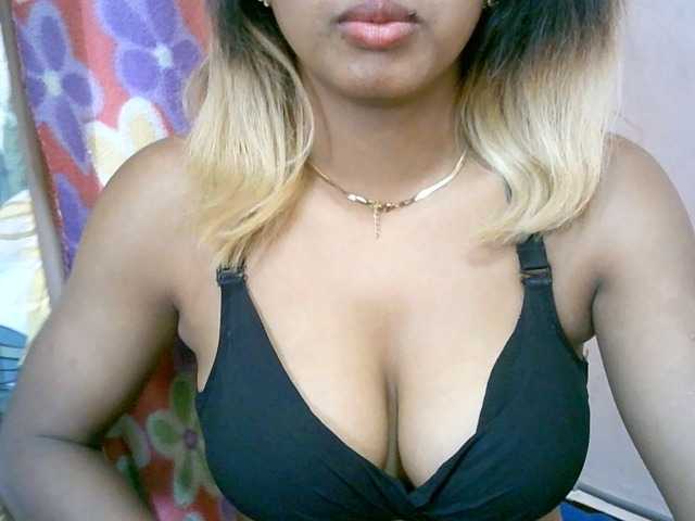 BelliBellaha live cam on BongaCams