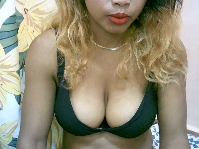 BelliBellaha live webcam show