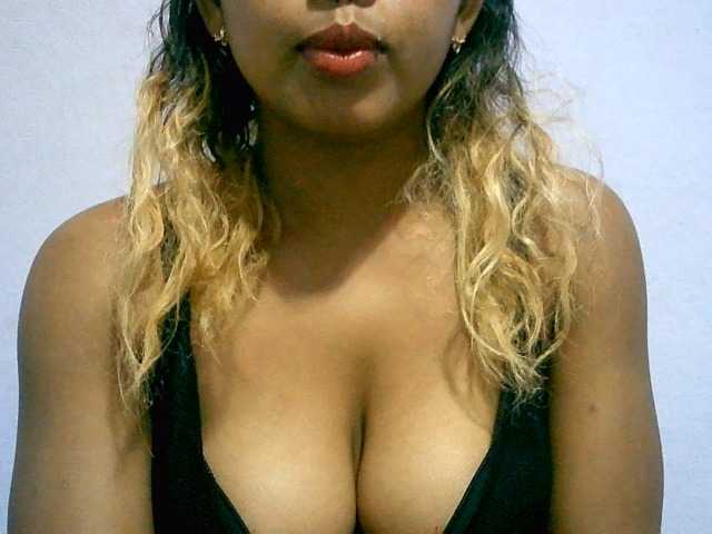 BelliBellaha live cam on BongaCams