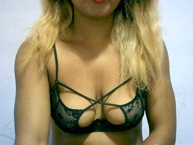 BelliBellaha live cam on BongaCams
