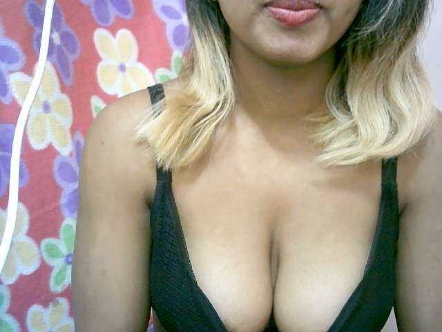 BelliBellaha live cam on BongaCams