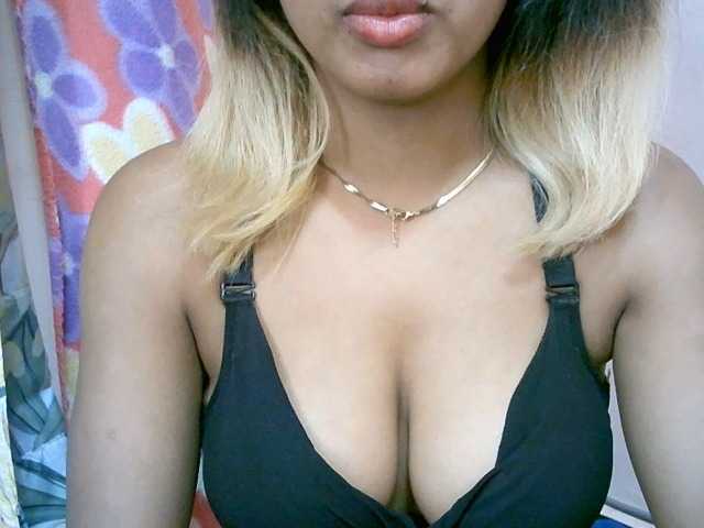 BelliBellaha live cam on BongaCams